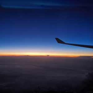 男男H双腿涨灌PLAY慎入视频
